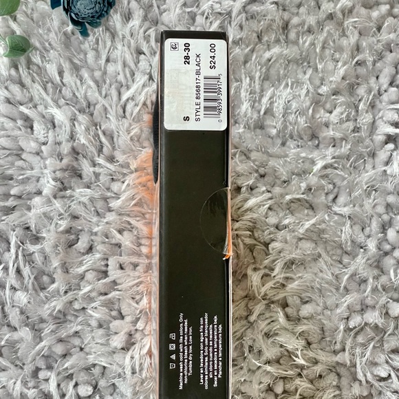 New with tags 3pack EQUIPO PREMIUM COTTON TANKS Black size Small - Picture 3 of 3